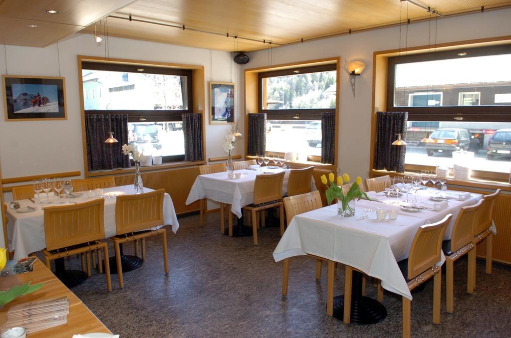 איירולו Hotel & Restaurant Forni מראה חיצוני תמונה