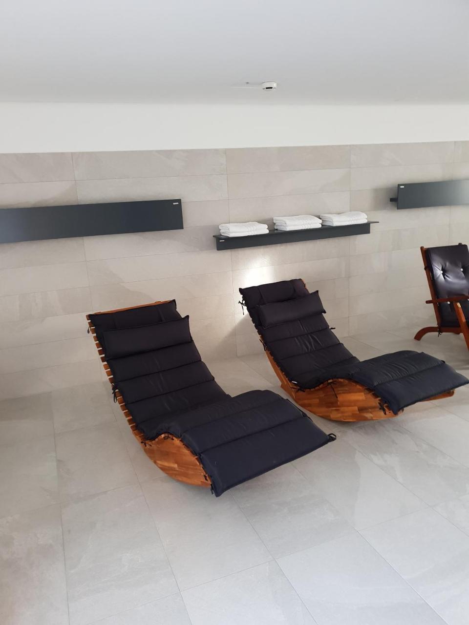 איירולו Hotel & Restaurant Forni מראה חיצוני תמונה